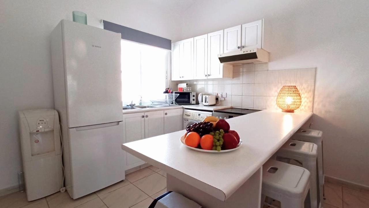 The Salnik Beach Apartment Limassol Cameră foto